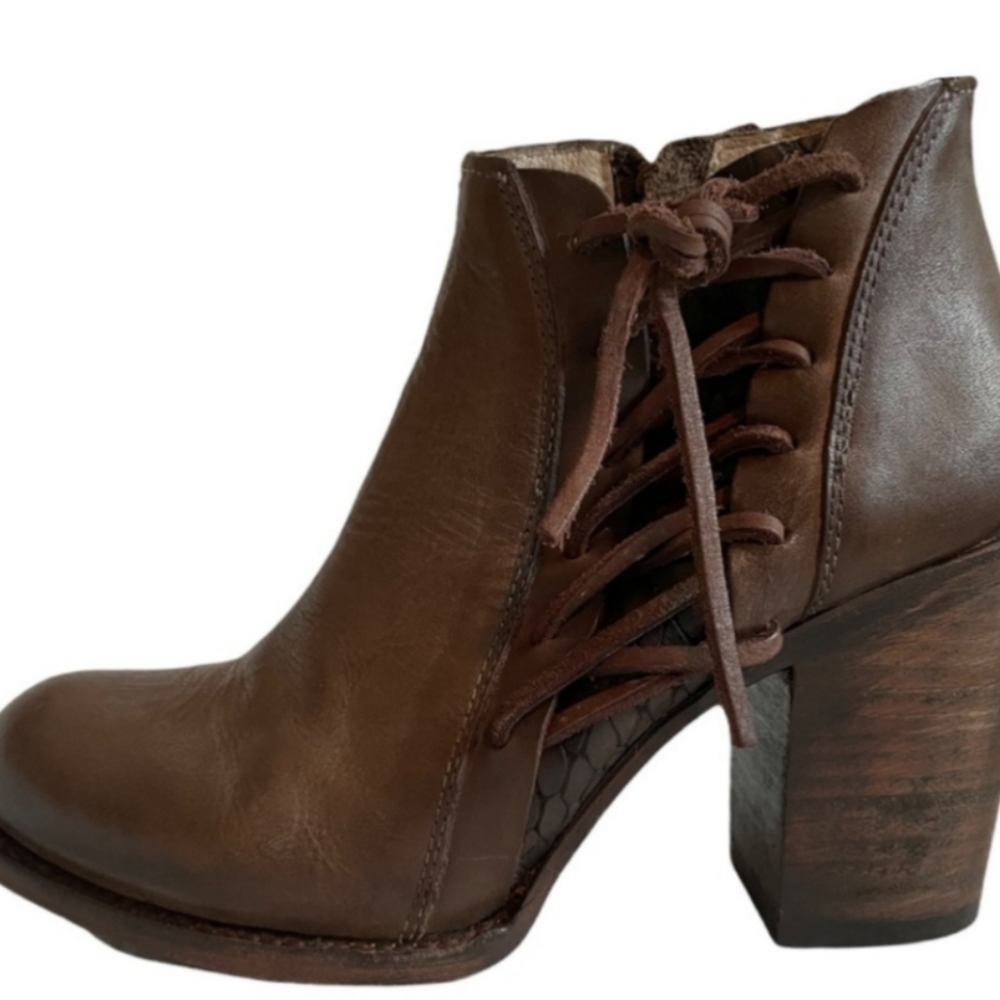 Freebird ankle boots sz9
